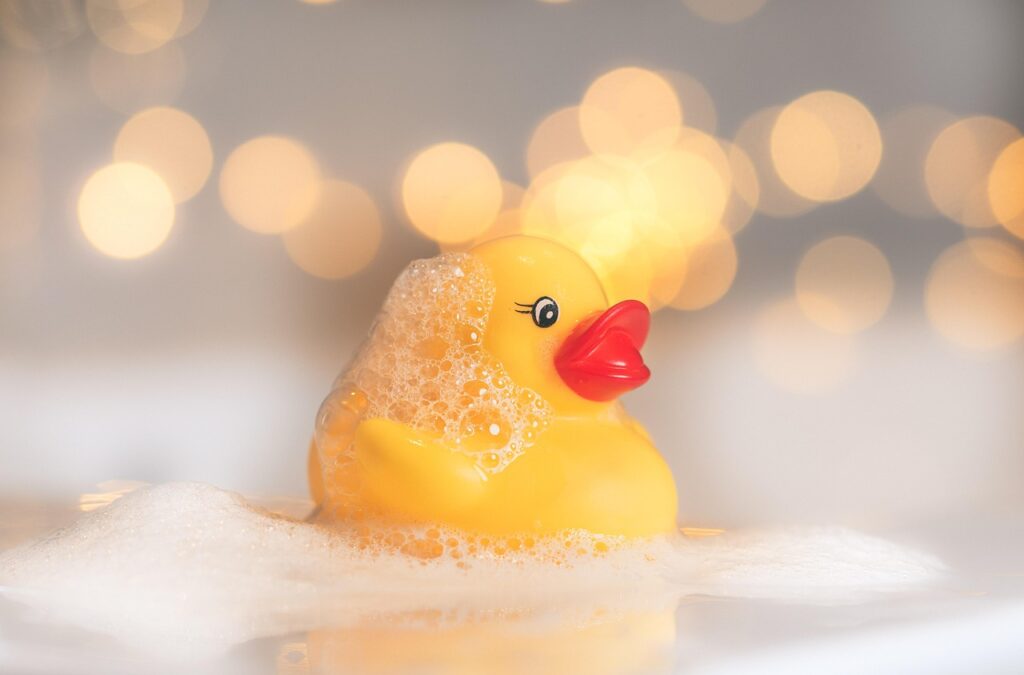 The rubber duck is an iconic symbol of childhood and bathtime fun. Unlike its feathered counterparts, the rubber duck is made from soft, buoyant materials like rubber or vinyl. Typically bright yellow with an orange beak, this cheerful toy has become a beloved staple in many households. While it doesn't quack, swim, or fly, the rubber duck brings a sense of joy and nostalgia to both young and old. Its primary habitat is the bathtub, where it can often be found floating serenely among bubbles.